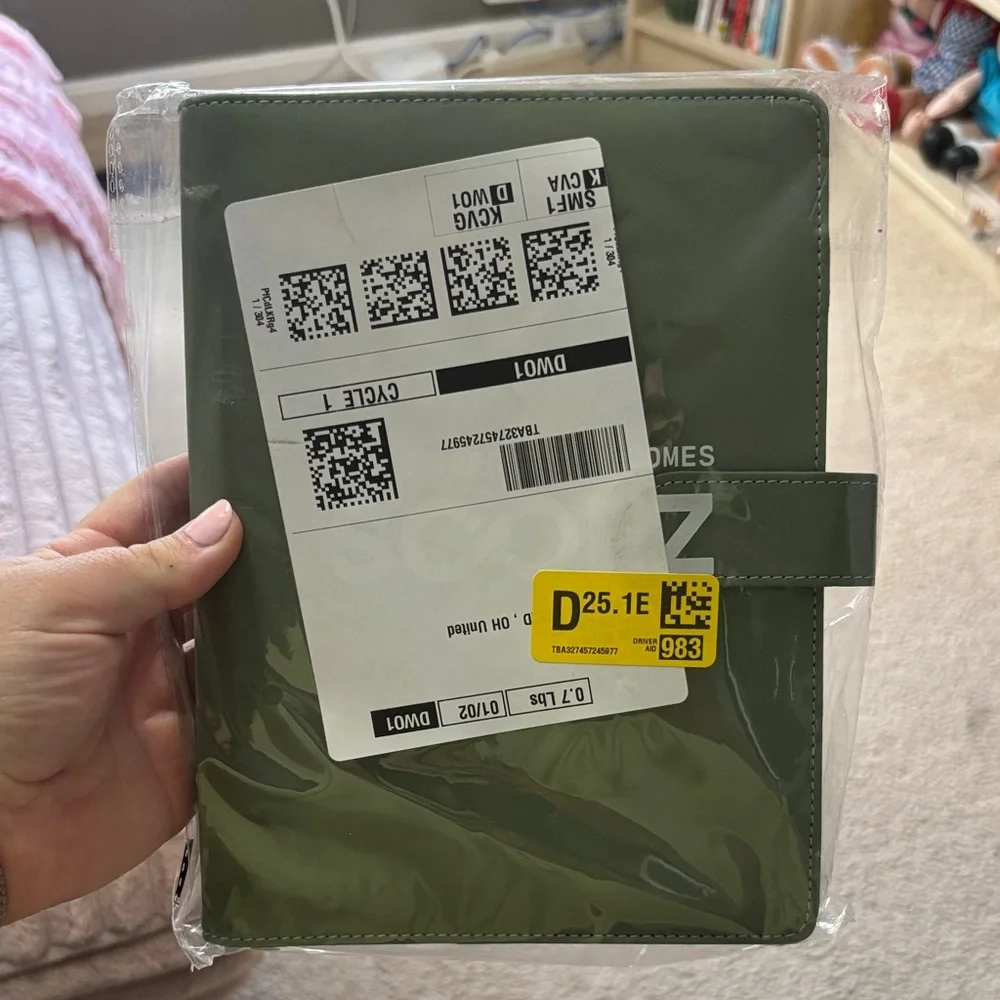 Olive Green A5 Notebook Binder with Magnetic Closure